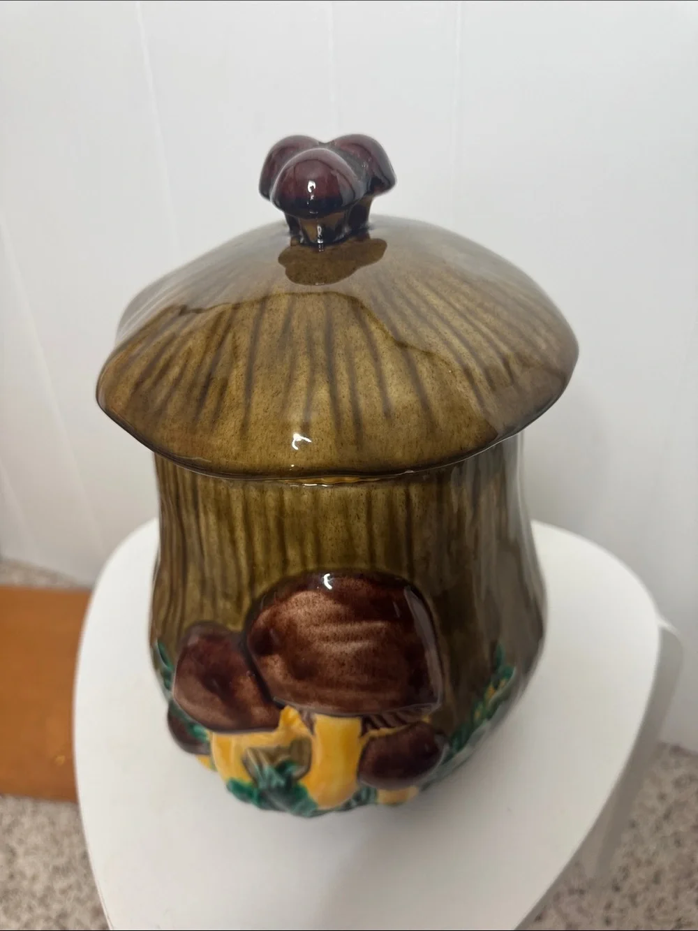Vintage Arnels ceramic mushroom cookie jar